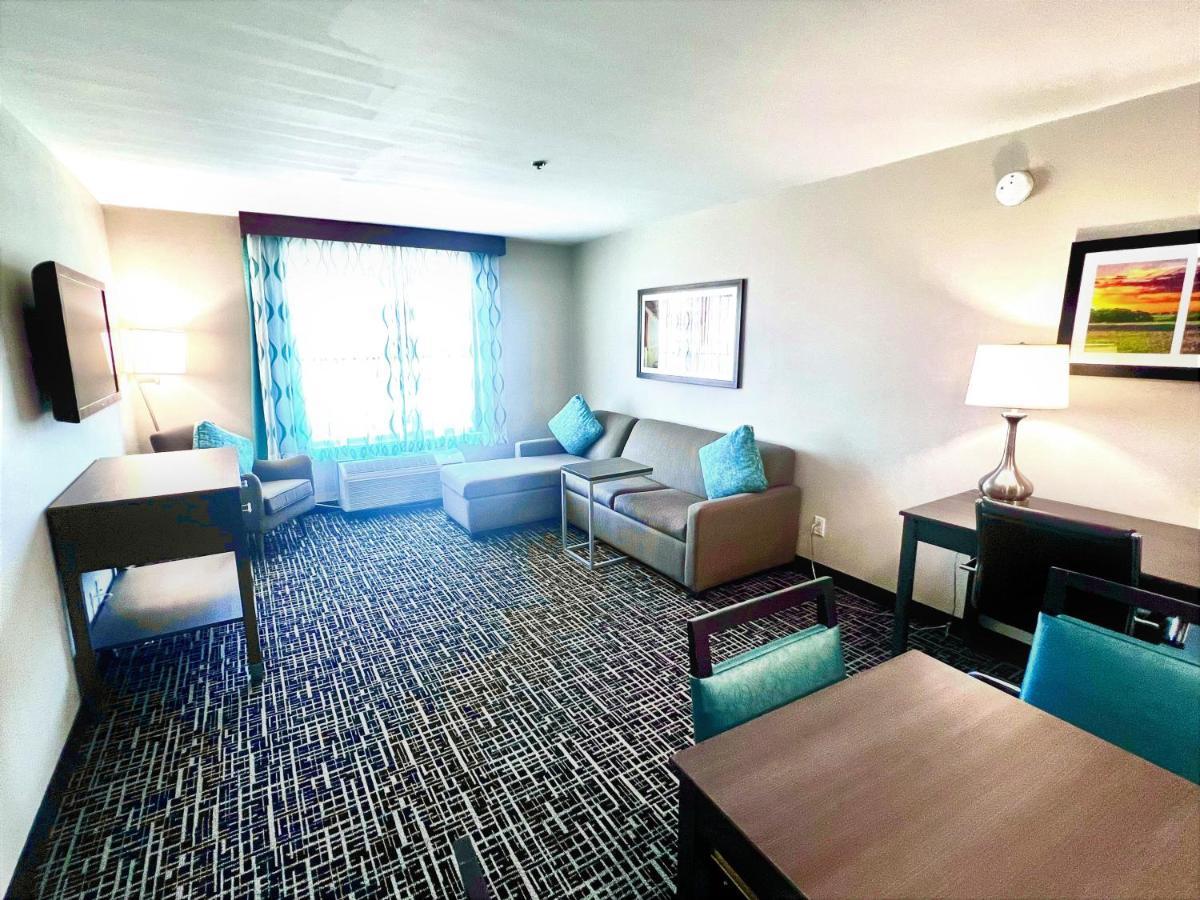 La Quinta By Wyndham Pharr North Mcallen Exterior photo